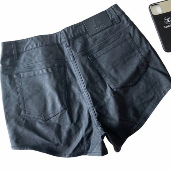 💥KILLER DESING💥UNIF Jagger Studded Leather Short in Black - Picture 6 of 13